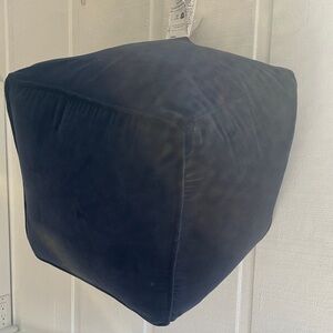 Allen + Roth Dark Navy Blue Velvet  Pouf Elegant Home Accent NWT